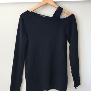Cashmere sweater